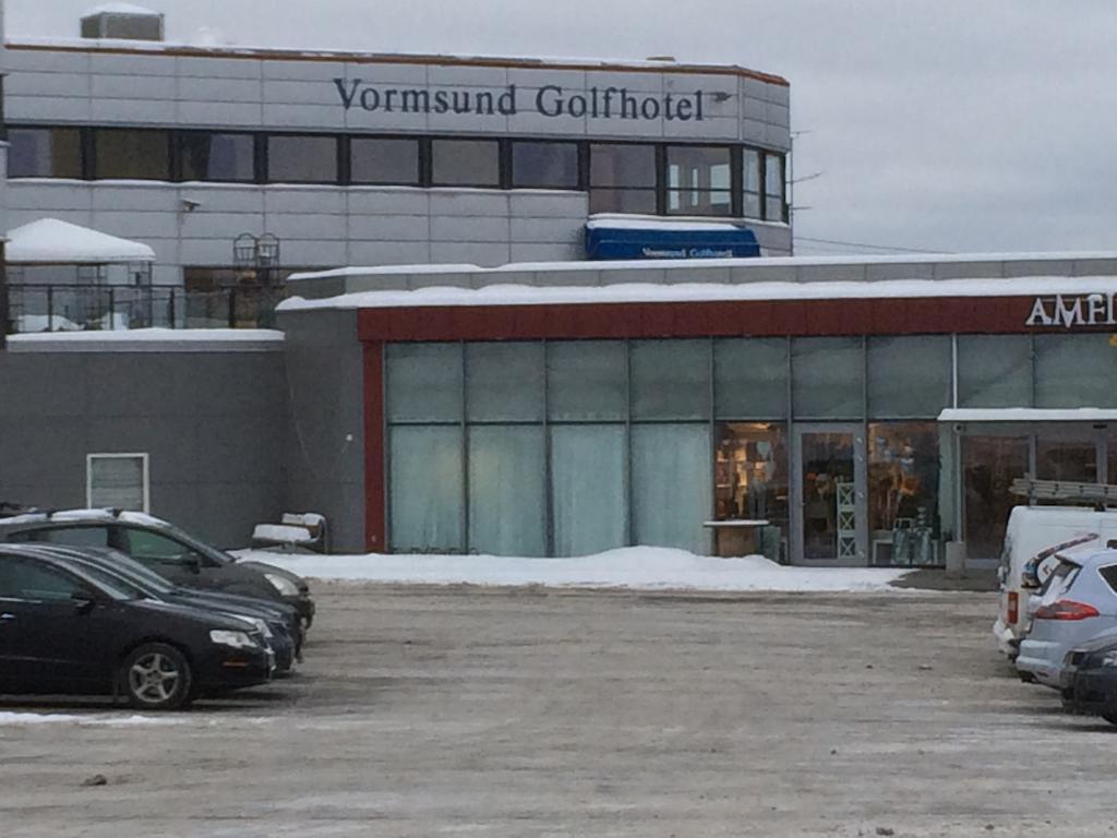 Vormsund Golf Hotell Bed Breakfast מראה חיצוני תמונה